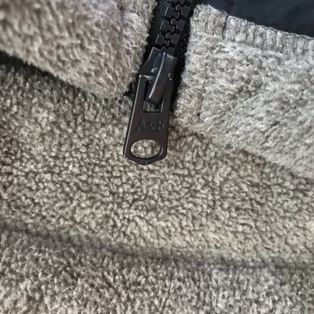 ✨ A&F JACKET ✨ - Picture 2 of 3